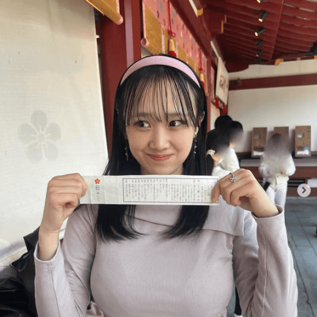 日沖りほさんのインスタグラム（＠riho_okumura_official）より
