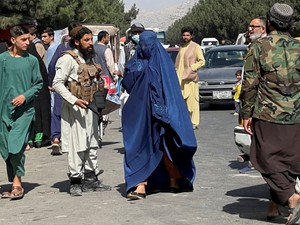 日本在住のアフガン人親子、一時帰国中にタリバンが全土掌握　日本に戻れず恐怖の日々