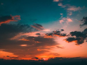 笑顔のサンタクロースは、ここには来ないけど、遠い街にはきっといる