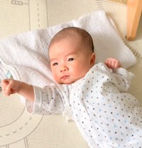 このポーズ、あのヒーローにそっくり！？（提供：@sayurilifestyleさん）
