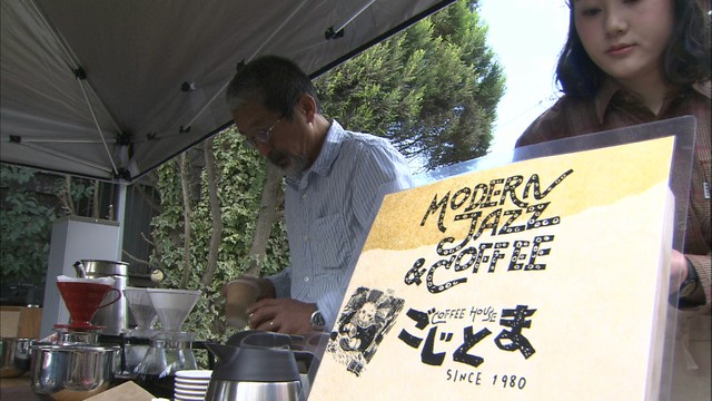 「飲めなくて寂しかった」豪雨で被災のジャズ喫茶がテントで再開　倉敷市真備町