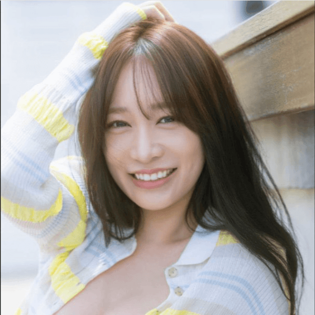 「FLASH」（26年8月18日発売号）に登場した青井春のオフショット　本人のX（@harujjang26）より