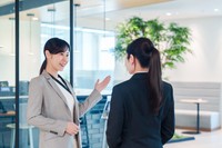 内定者にとって社員の様子は会社の印象に直結する　※画像はイメージです（maroke/stock.adobe.com）