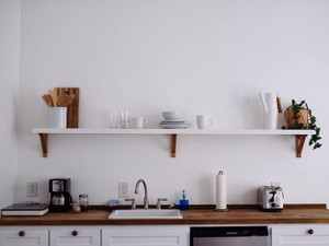 クタクタで帰宅したら散らかり放題。あなただけの部屋じゃないのに