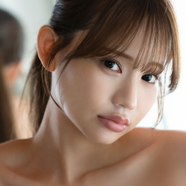 「BUBKA6月号」(白夜書房)に登場した元NMB48の和田海佑