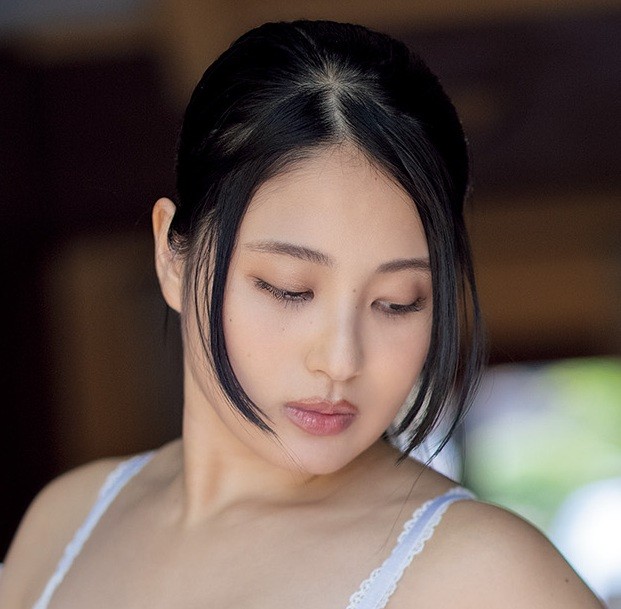 トロたん（撮影：西田幸樹　ヘアメイク：佐藤淳　スタイリング：菅原恵）