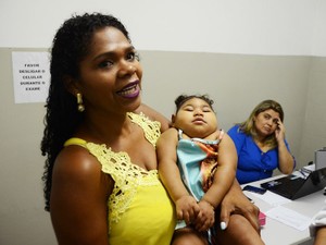 次々と生まれる小頭症児、９割は貧困家庭だった　ブラジル、ジカ熱流行の現場