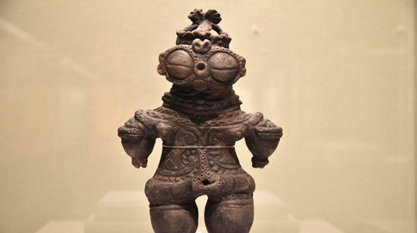かわいい土偶が大集合　特別展「世界遺産　縄文」