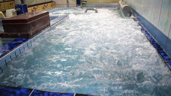 伊勢湾台風後の街に灯った銭湯 名古屋・比良温泉