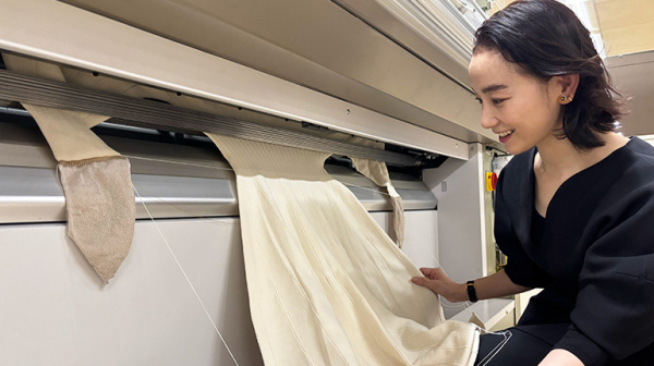 篠原ともえさん一目ぼれ。和歌山生まれのワンピース