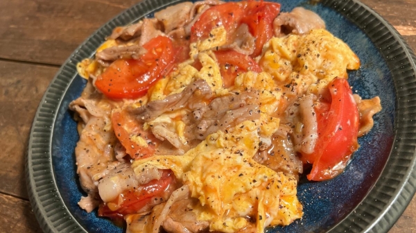 暑くてもガッツリ食べたい「トマトと豚肉の卵炒め」
