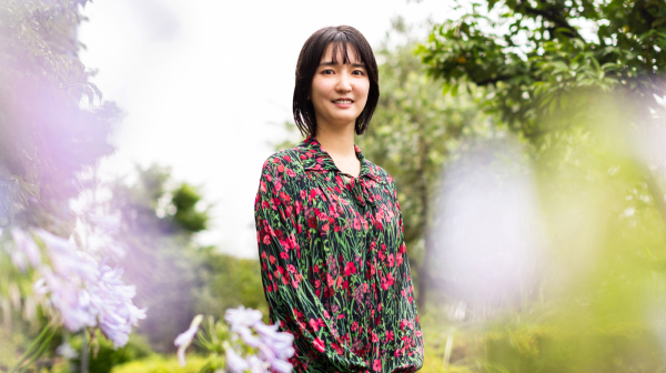 聴く人の内側にじんわり伝わる歌を 南壽あさ子さん