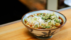 『福そば』が生んだ、本気の鰹だしと季節の天ぷらとは？