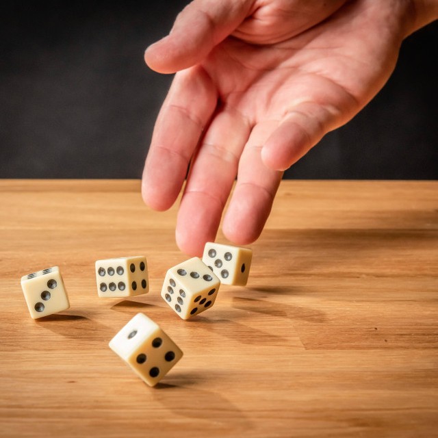 北米で骨製の古代サイコロが発見された　※写真はイメージです