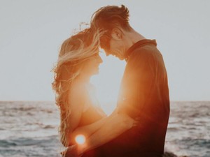 親しい男女関係は「友達」か「恋人」だけ？色々な関係があってもいい