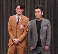ツートライブ・たかのり（左）と周平魂