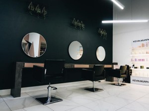 背伸びして人気高級サロンへ。庶民のアラサー女子の身に起きたことは