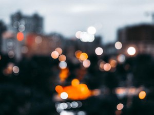 転勤帯同で心細い私を救ってくれたのは、一目惚れしたブローチだった