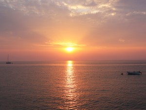 愛していると言えばよかった。世界で一番好きだった、船乗りの彼