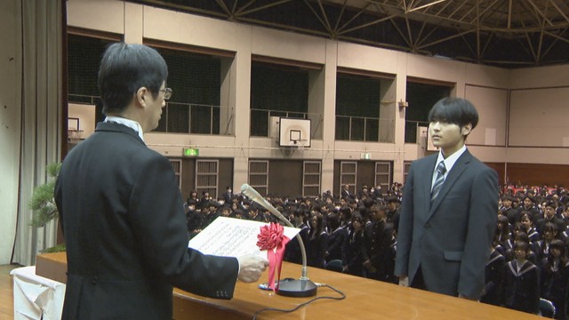 高松工芸高校の卒業式　高松市番町