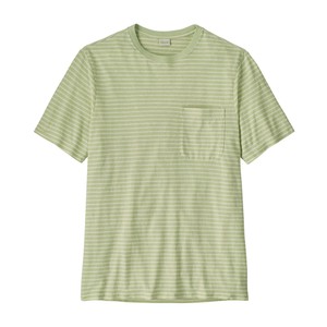 自然由来の素材でホットウェザーに適応する、パタゴニアのTシャツ。