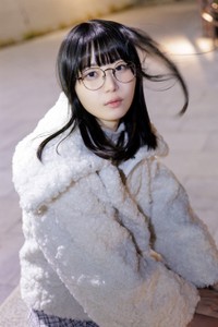 いけちゃんのSPA!デジタル写真集「自由奔放な彼女に翻弄されて」（扶桑社）より＝撮影・青山裕企、ヘアメイク・北川香菜実、スタイリング・角藤智美
