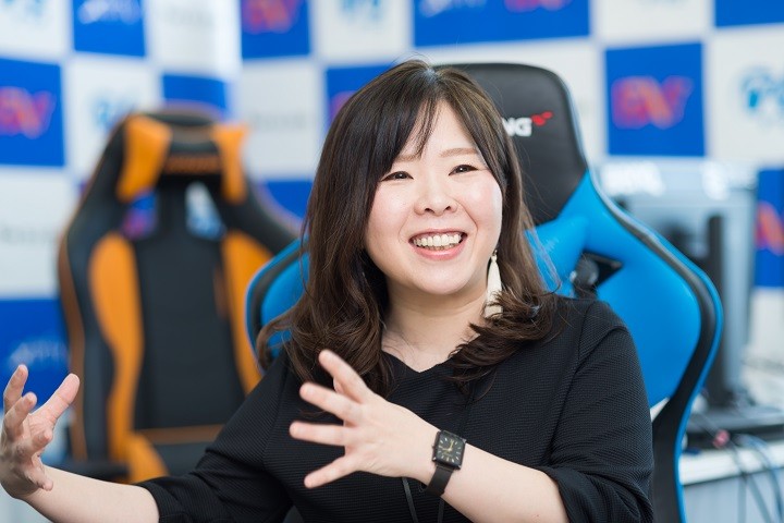 香川の縁が生んだ格闘ゲーマーsako Akiki夫妻は結婚10周年 通信対戦のない時代に二人は出会った Gameクロス