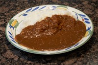 レギュラーカレー570円（サカイ提供）