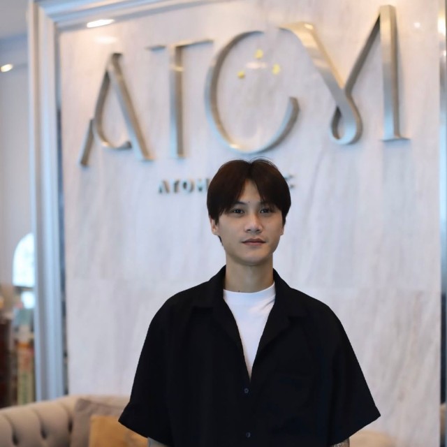 タイの人気俳優タナパック・ジョンジャイパー（愛称OHM、オーム）さんの公式インスタグラムから