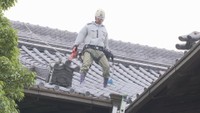 屋根の点検作業　栗林公園　高松市栗林町