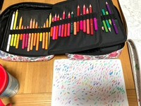 塗る前に試し塗りで発色を確認／おこめやさん（@ocomeya_sanrio）