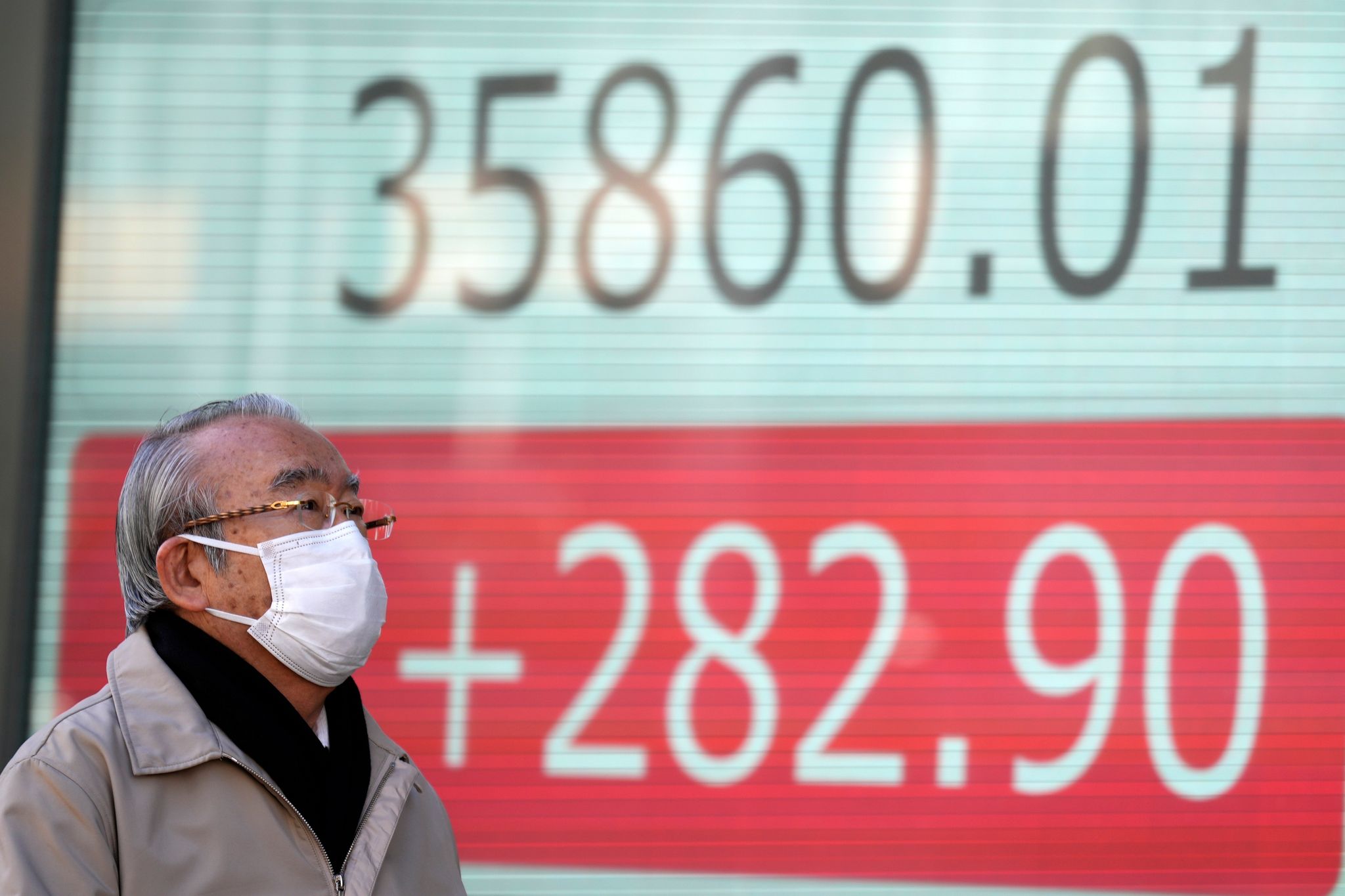 asia-stocks-follow-wall-street-higher-while-china-keeps-its-key-rate