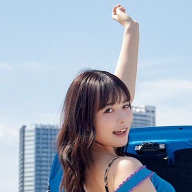 「週刊SPA!」2025年10月28日発売号に登場した東雲うみ＝撮影：彦坂栄治、ヘアメイク：田森春菜（JULLY）、スタイリング：米丸友子