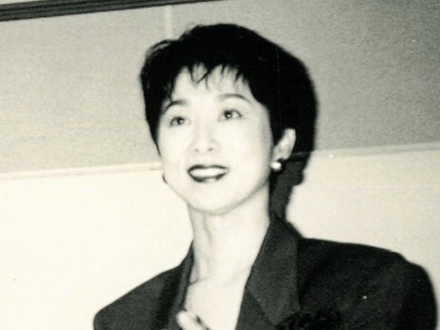 小川知子