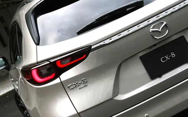 CX-8（KG系）のリヤエンド（提供：norico by ガリバー）