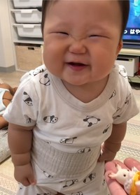 ニッコニコのこの笑顔…たまらない♡（提供：@tataz283さん）
