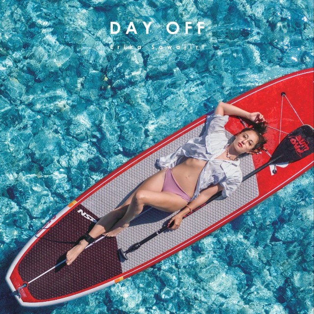 表紙が解禁された沢尻エリカさんの写真集『DAY OFF』