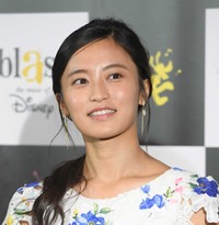 小島瑠璃子さん