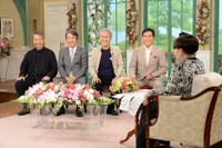 17日放送の「徹子の部屋」に出演する石原家の４兄弟、長男・伸晃さん、次男・良純さん、三男・宏高さん、四男・延啓さん＝テレビ朝日提供