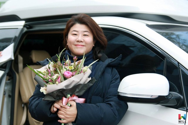 映画「パラサイト 半地下の家族」で家政婦のムングァンを演じたイ・ジョンウン（出典：WILLエンターテインメント SNS）