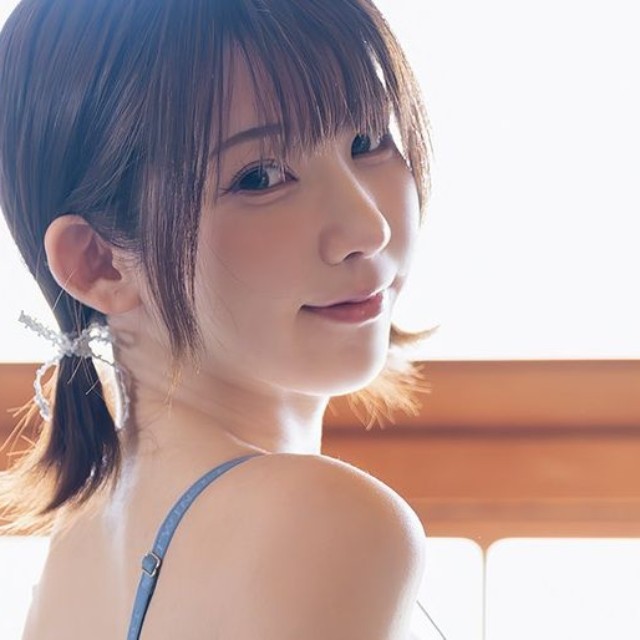 えなこ（撮影／唐木貴央 ヘアメイク／ｍｉｋｏ スタイリング／八杉直美）