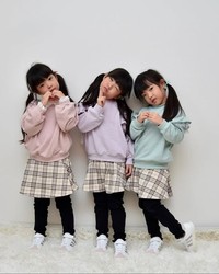 いつでも一緒♡仲良しな三つ子ちゃん（提供：＠_325_clover_さん）