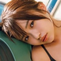 「週刊少年チャンピオン」26年7月2日発売号に登場した小森香乃のオフショット　本人のインスタグラム（＠komori_kano86）より