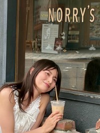 【大島璃乃1st写真集】11/4(水)発売さんのX（@oisland_rino25）より