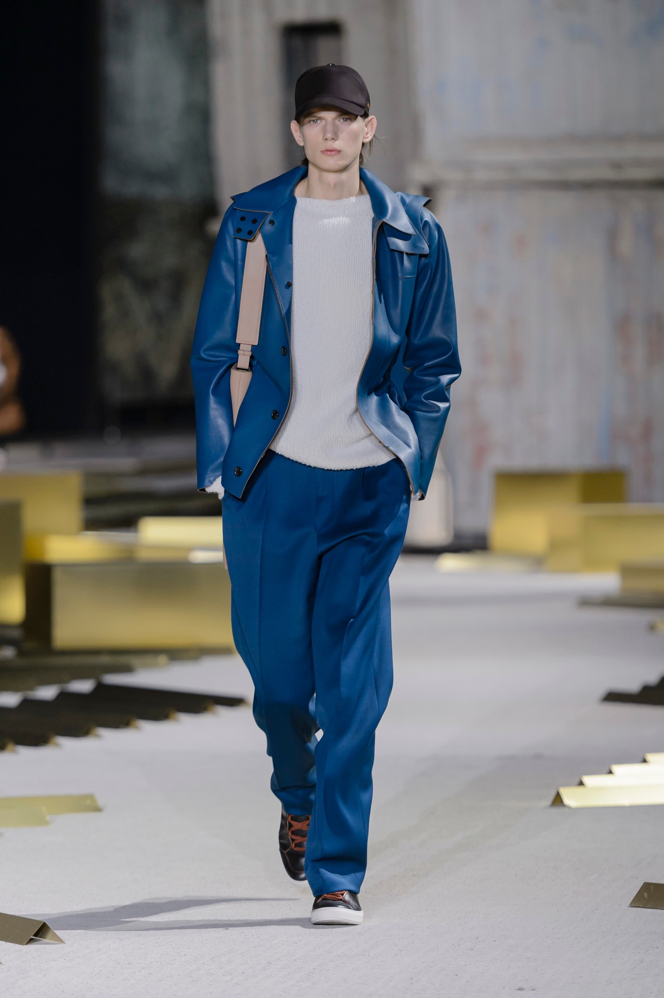 Ermenegildo Zegna Coutureエルメネジルド ゼニア クチュール：アエラ