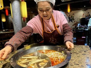 「食べ残し禁止法」を制定した中国　激辛の火鍋汁も飲み干す？3年後の変化はいかに