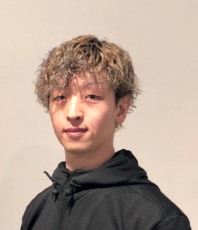 スポーツリズムトレーニングインストラクターの西利範さん。スポーツクラブを運営するほか、親子や学校教員向けの研修も実施している。