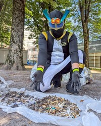 渋谷の排水溝から出てきたのは大量のタバコの吸い殻／スミレンジャーZさん（@iijNWqUQ7i41630）提供