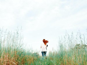 プールの滑り台や夏祭りの輪投げで、父とズルをして楽しんだ。そんな父から学んだことは