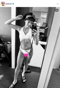 吉本新喜劇・金原早苗さん「自分史上一番良い体で写真撮影」（本人の公式インスタグラムから）
